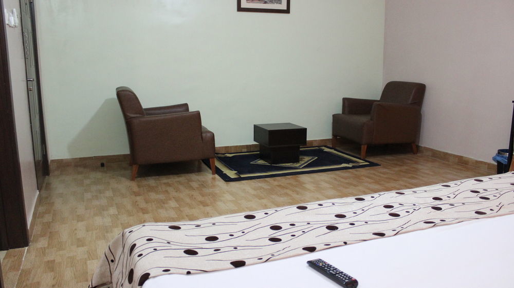 Downtown Royal Hotel Ikeja Eksteriør bilde