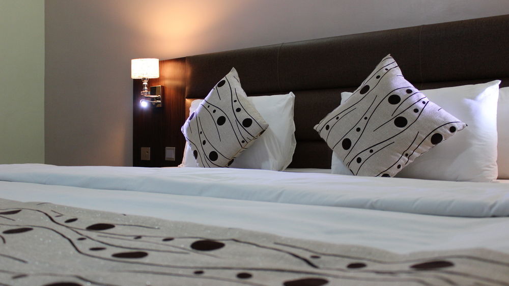 Downtown Royal Hotel Ikeja Eksteriør bilde